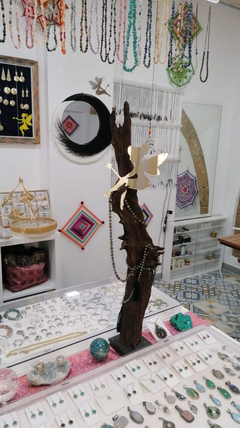 L'atelier De l'Arka - Arte y alma en joyas - Sobre Nosotros - n